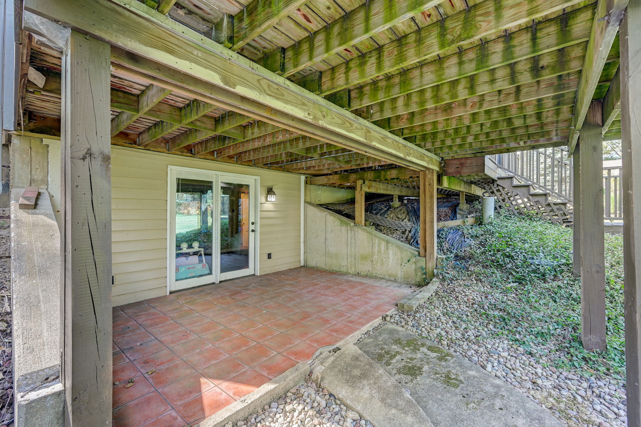 S Barrington Rd-034