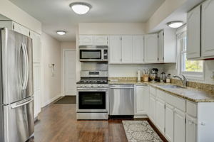 S Barrington Rd-014