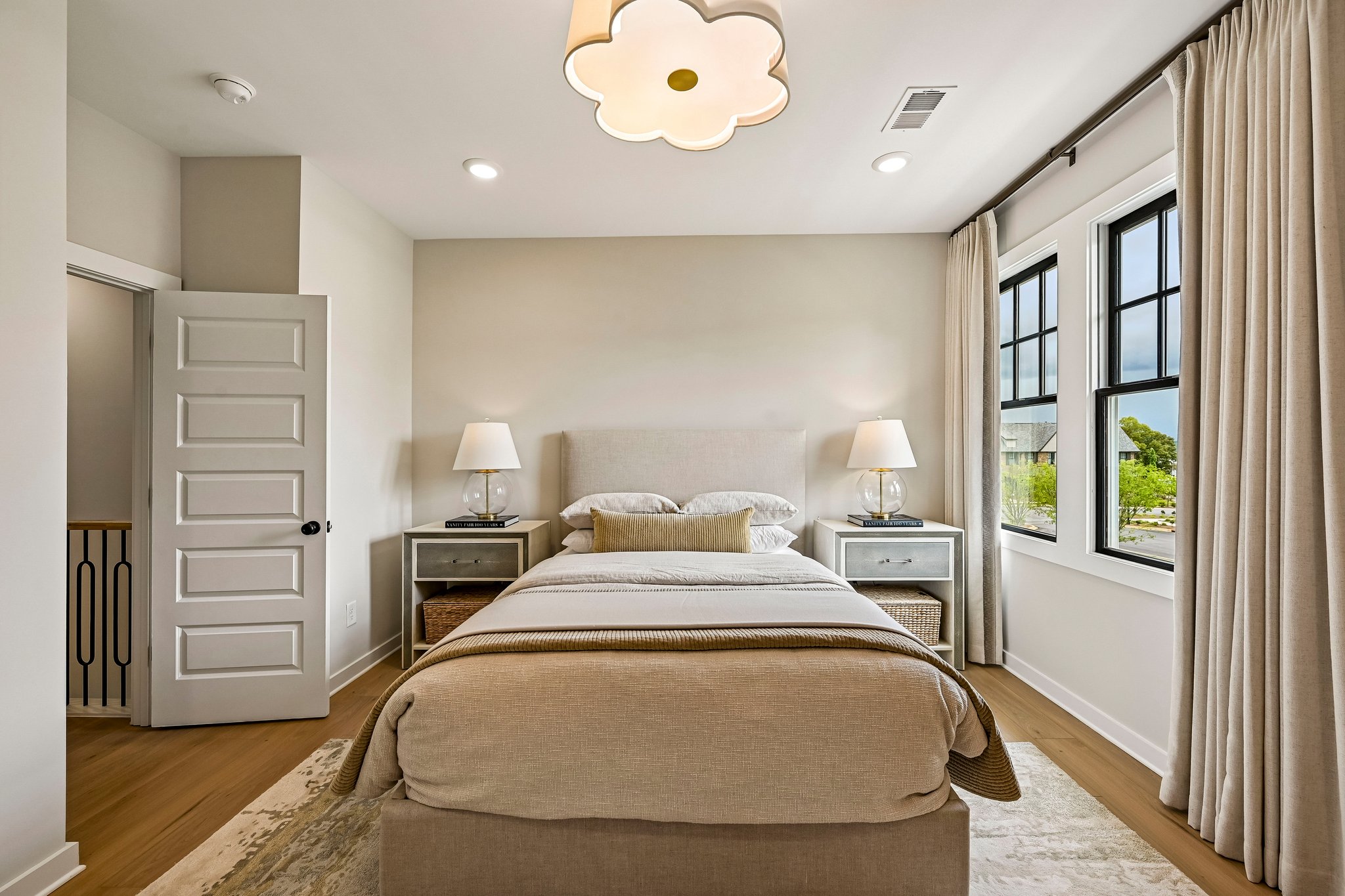 Windsor Sq-S2905-035.jpg