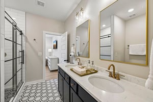 Windsor Sq-S2905-040.jpg