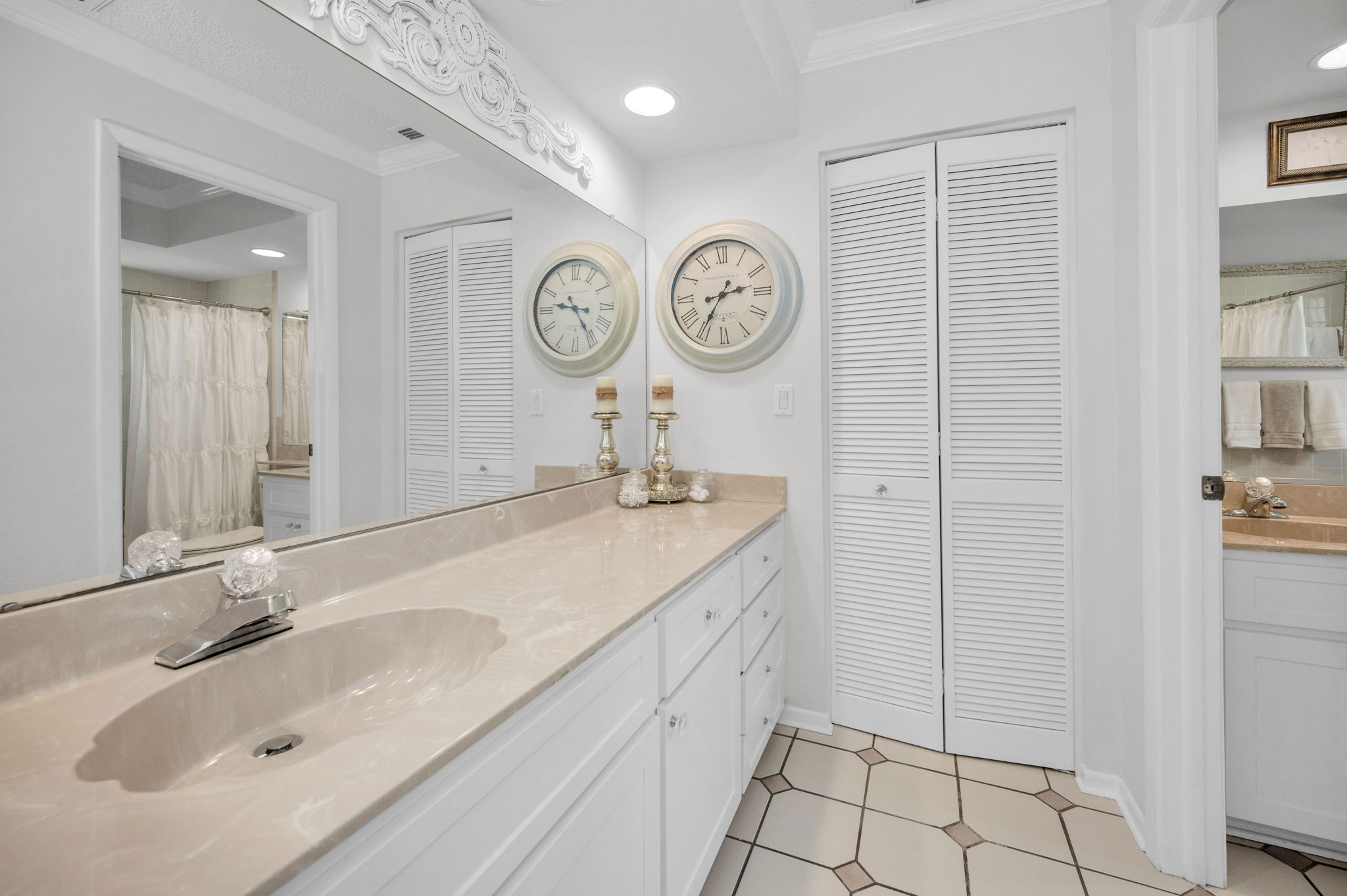 Primary Bathroom1a