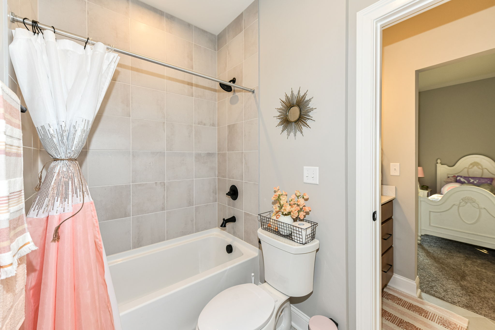 Jack-n-Jill Bath