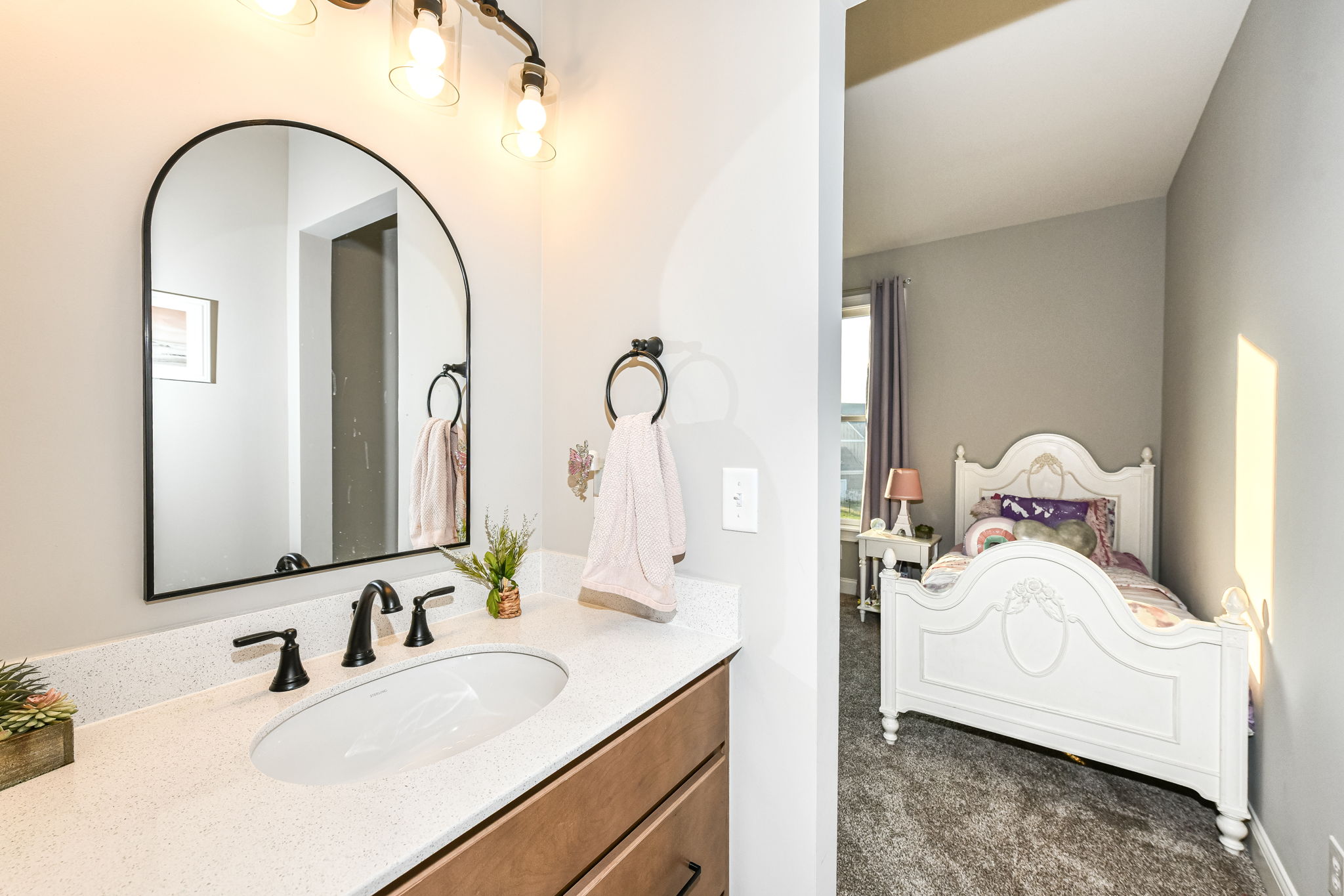 Jack-n-Jill Bath