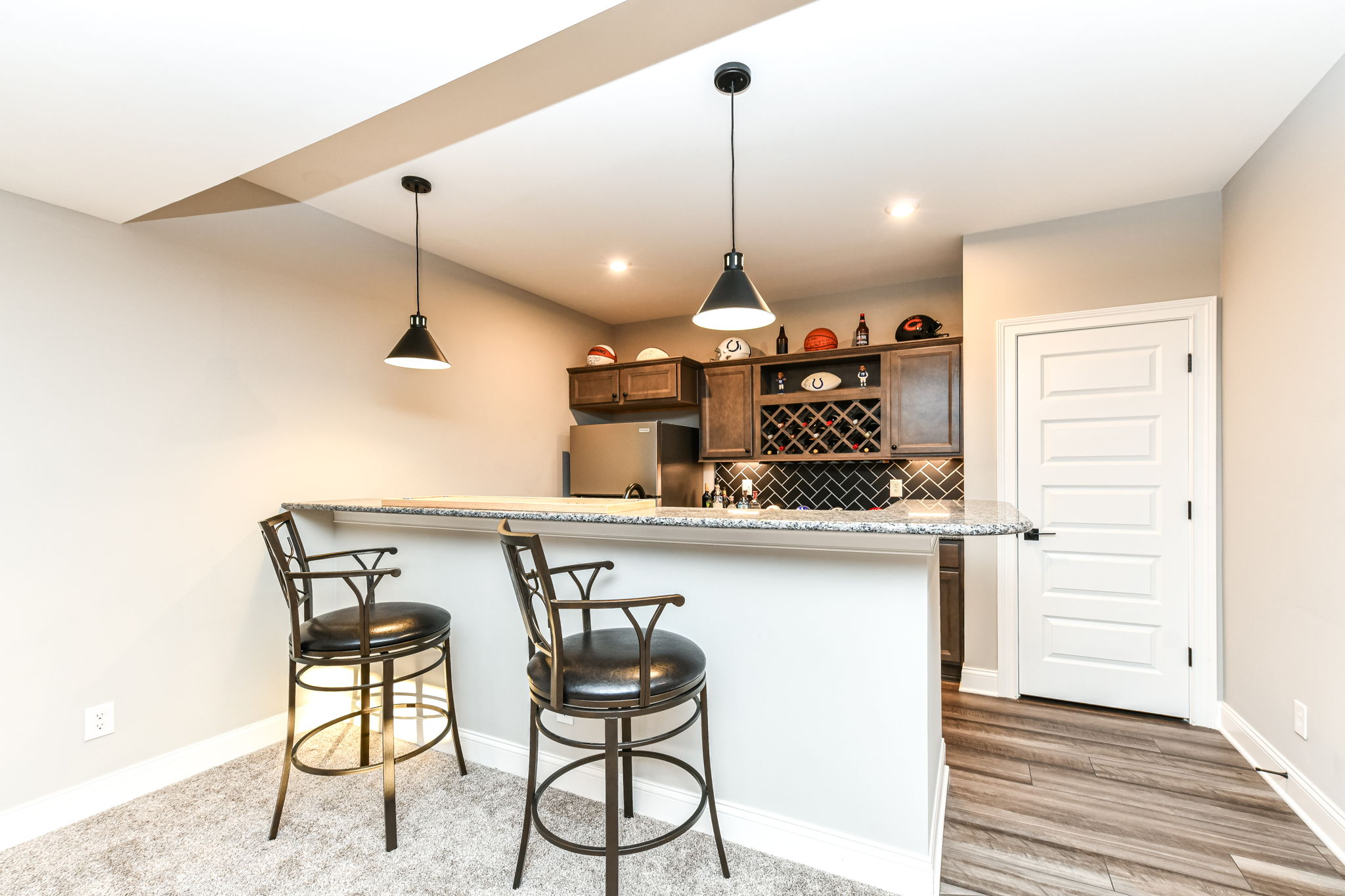 Wet Bar / Bonus Room