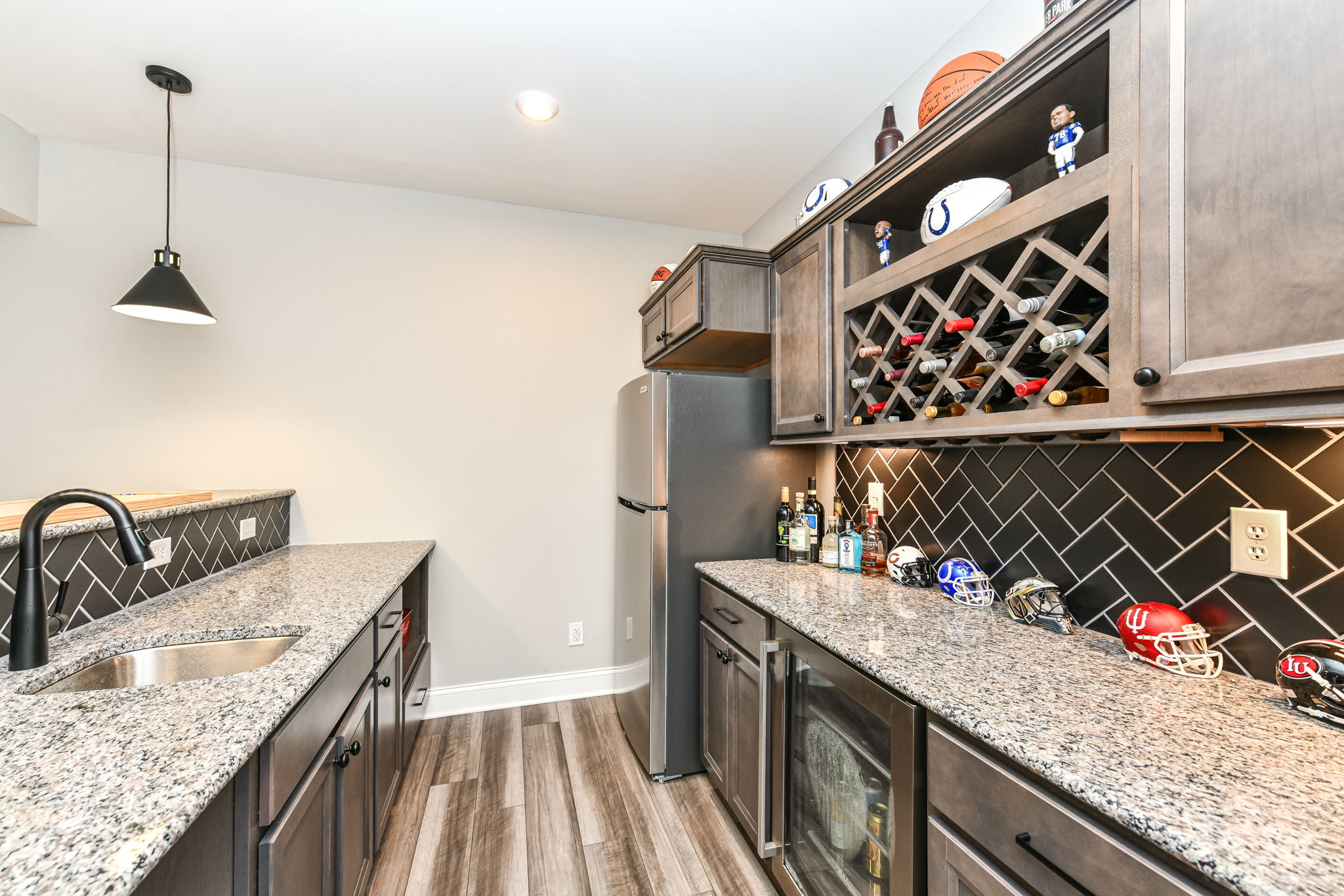 Wet Bar / Bonus Room