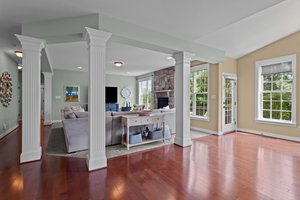  Photo 44
