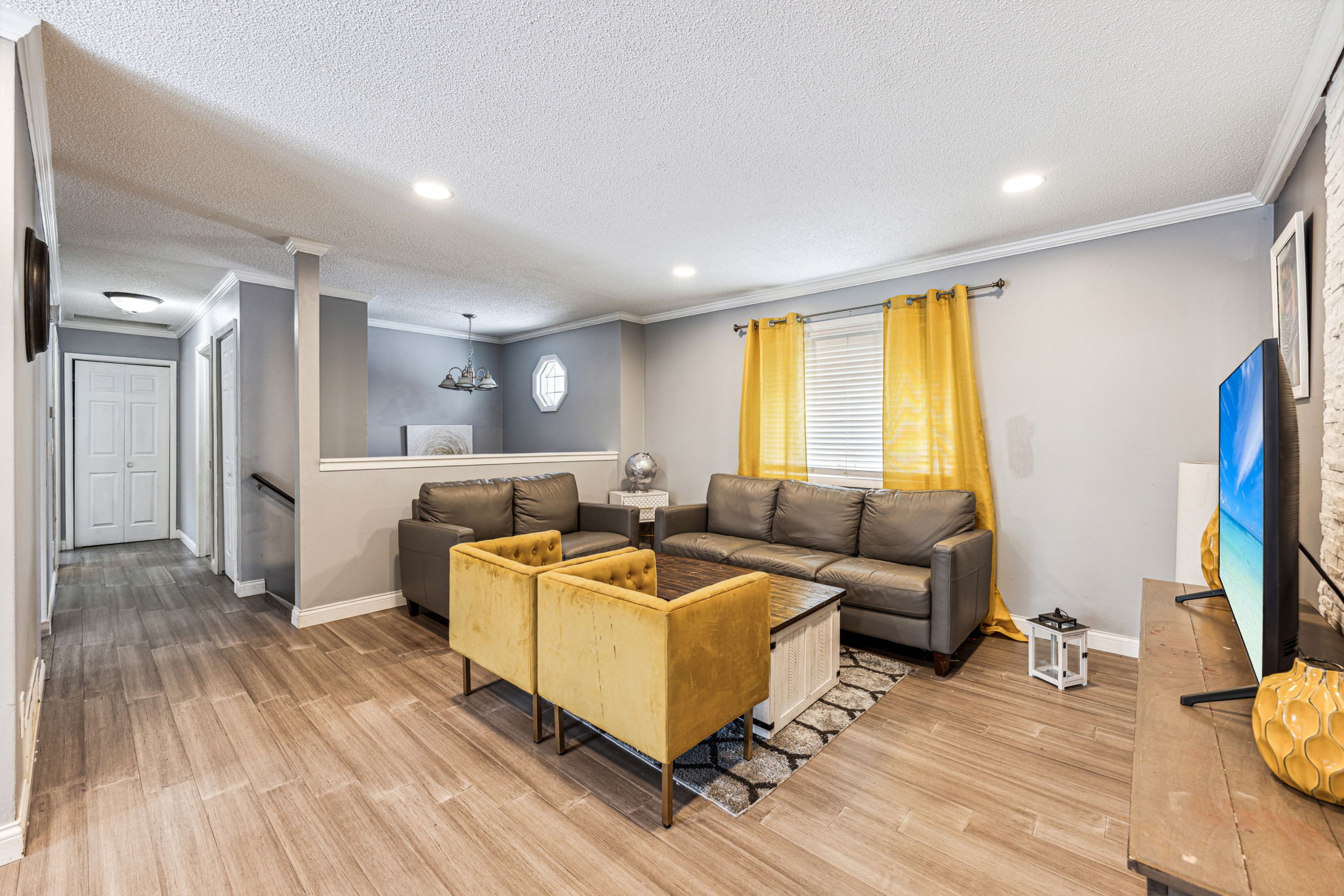 02_Interior