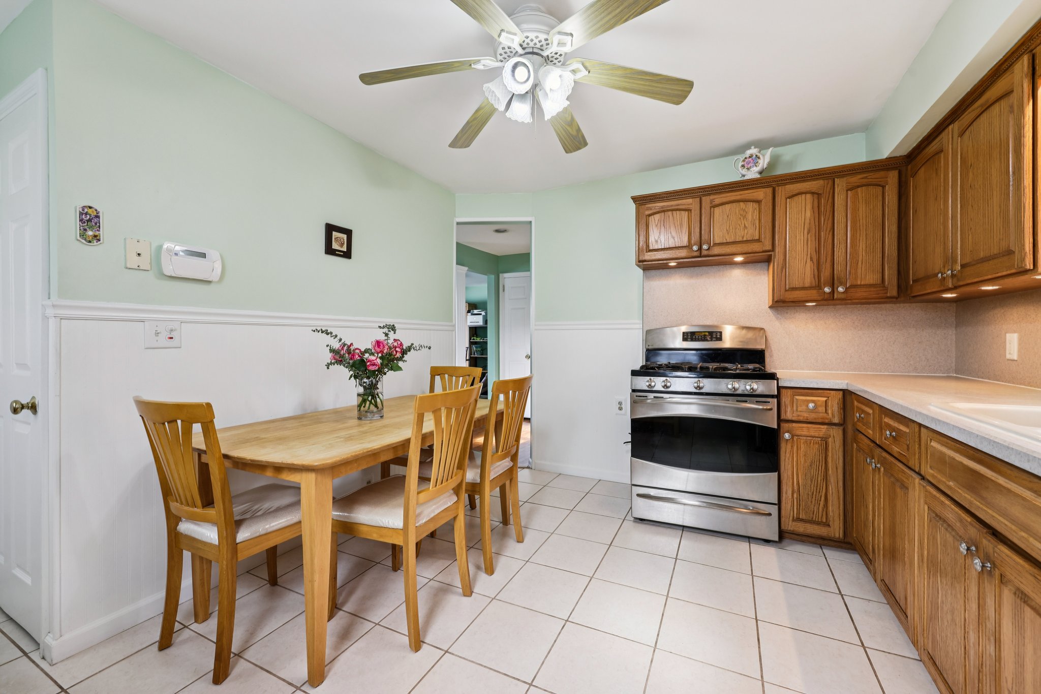12-11 Scribner Rd-S1610-011.jpg