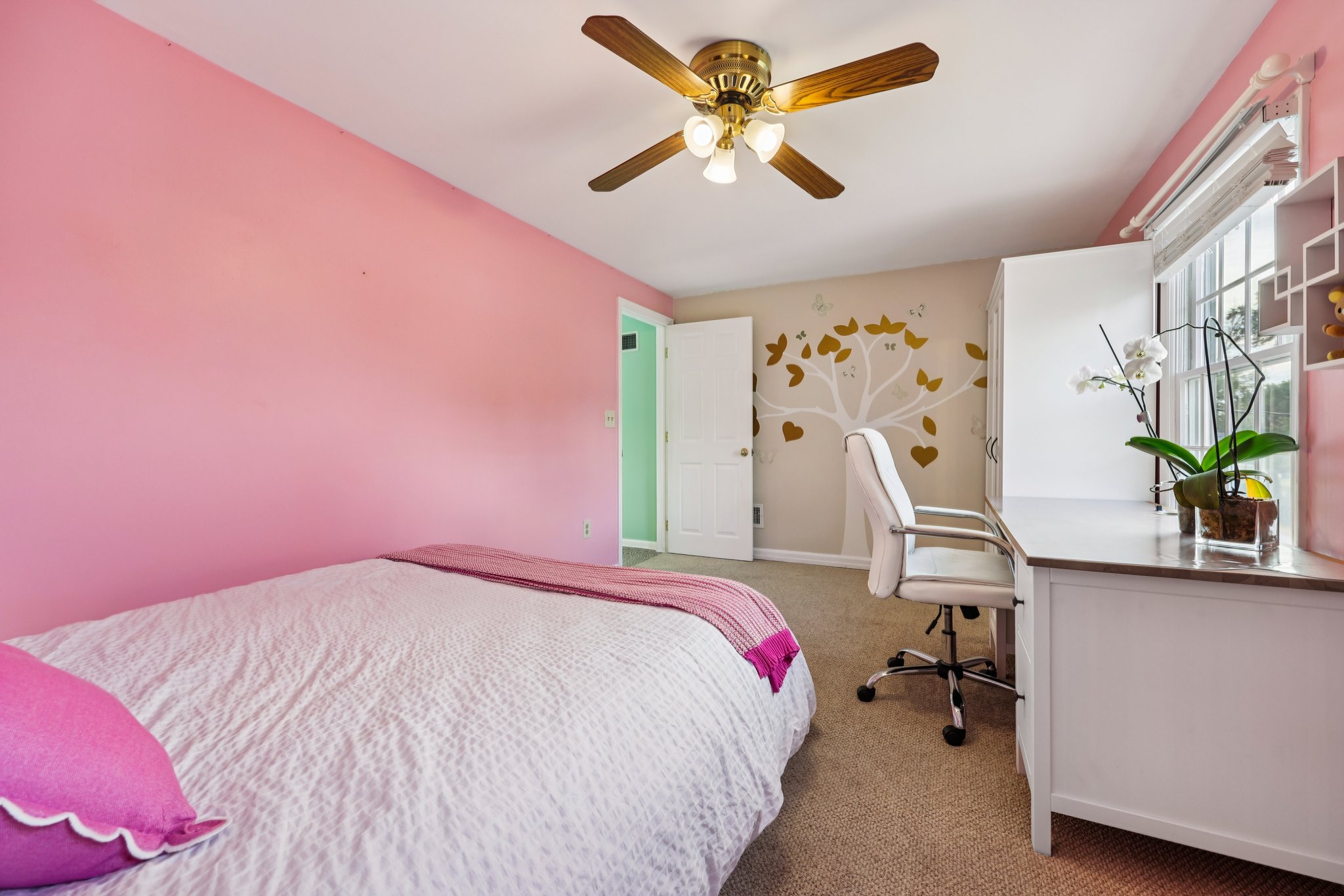 12-11 Scribner Rd-S1610-017.jpg