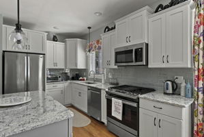  Photo 10