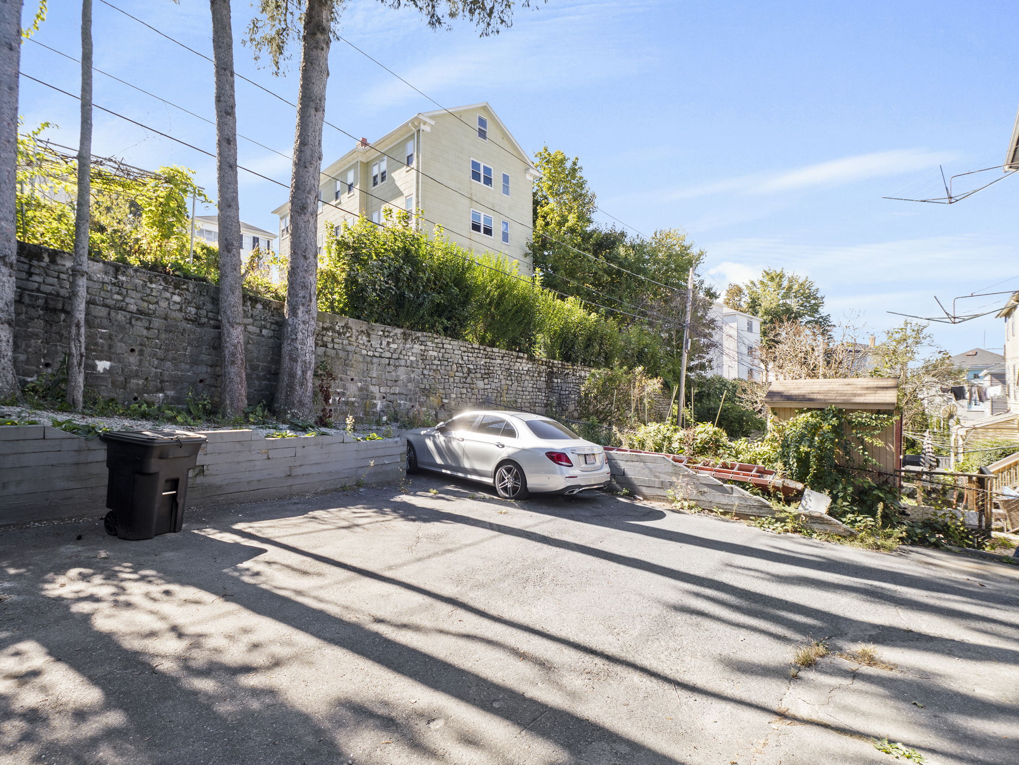 12 Alpine St 2 Worcester MA 40