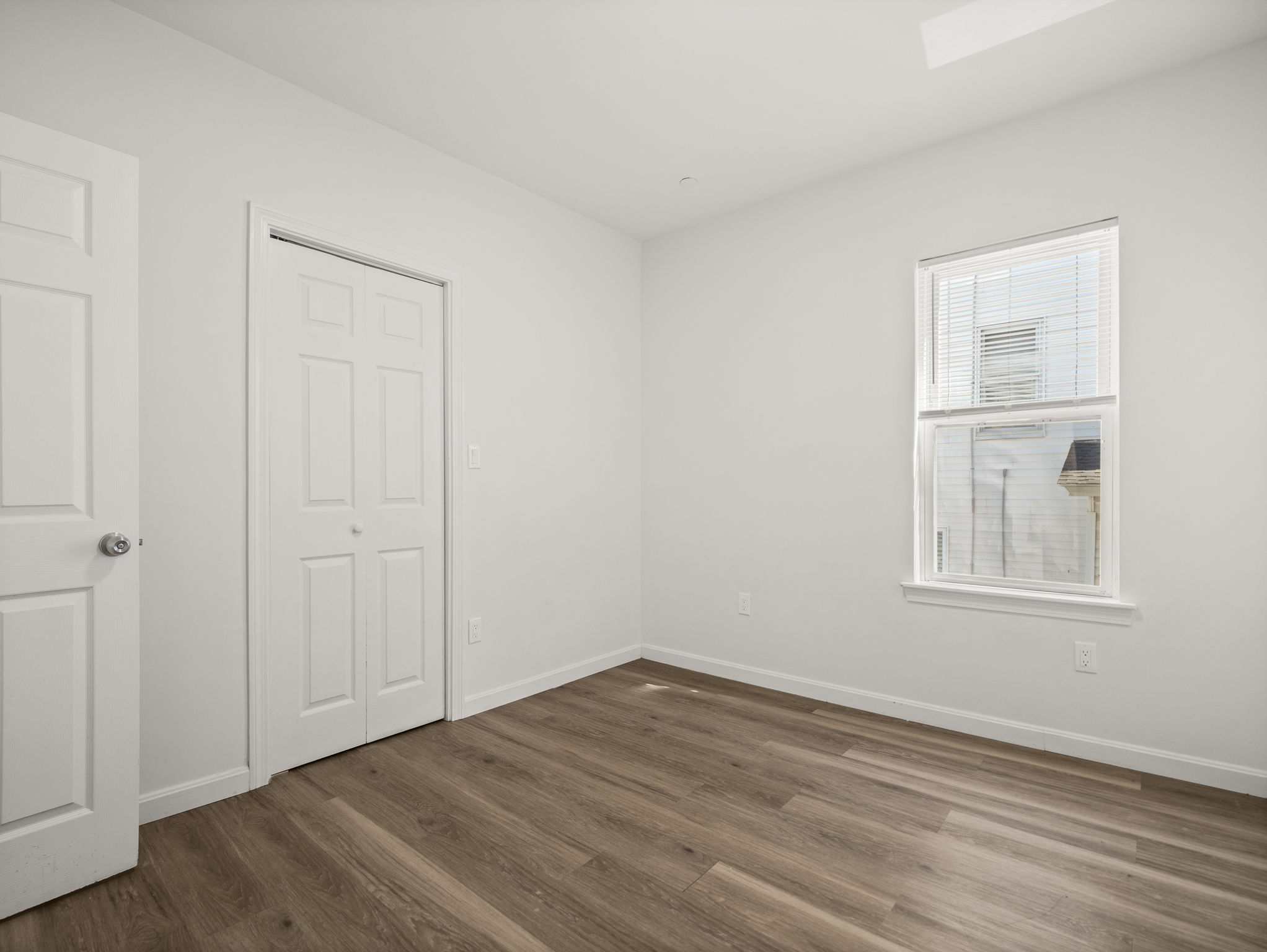 12 Alpine St 2 Worcester MA 20