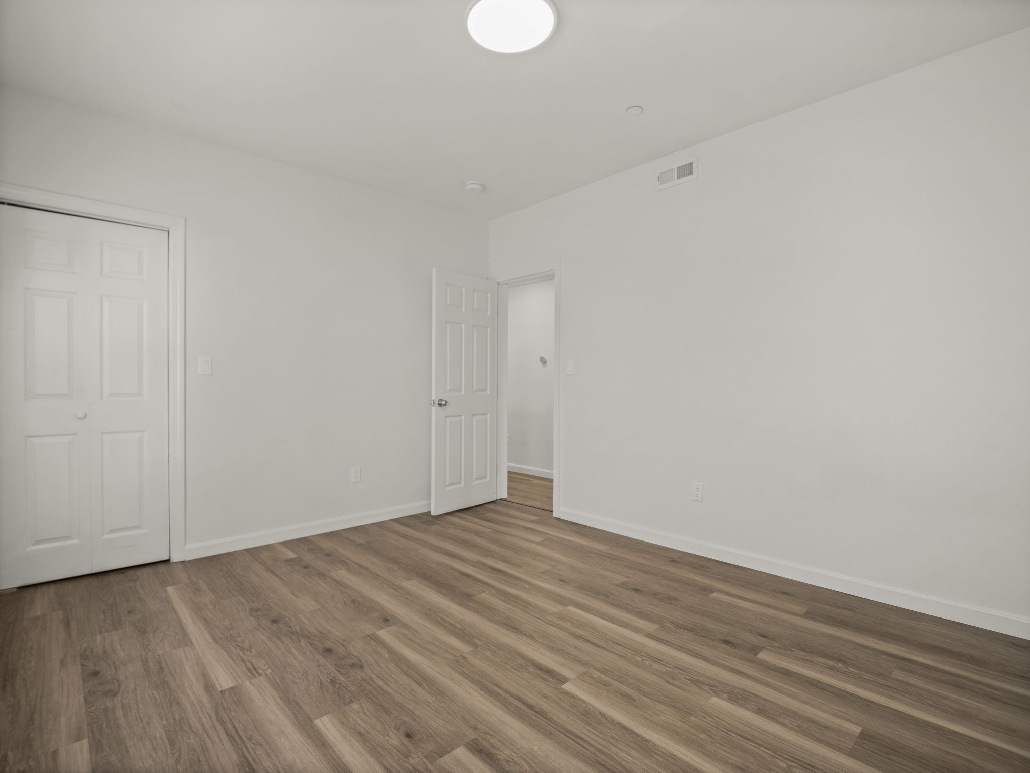 12 Alpine St 2 Worcester MA 15