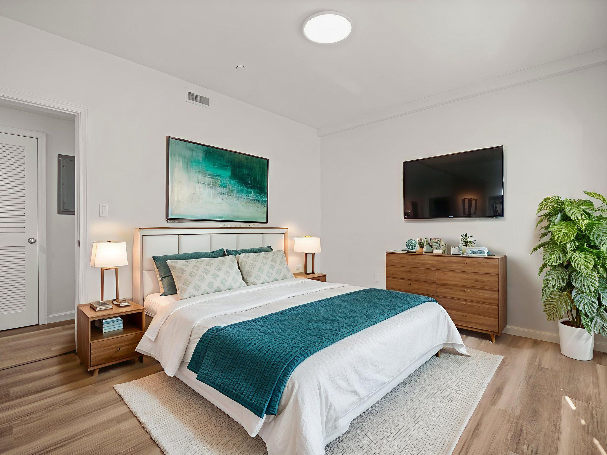 12 Alpine St #2 Worcester, MA 14 Bedroom