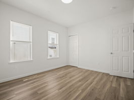 12 Alpine St 2 Worcester MA 16