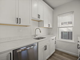 12 Alpine St 2 Worcester MA 10