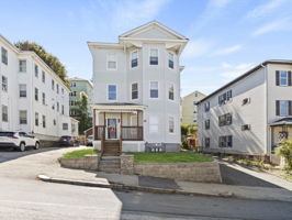 12 Alpine St 2 Worcester MA 34a