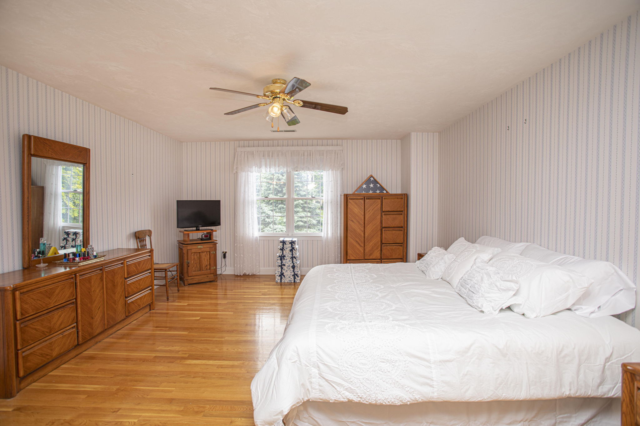  12 Beethoven Ave, Walpole, MA 02081, US Photo 21