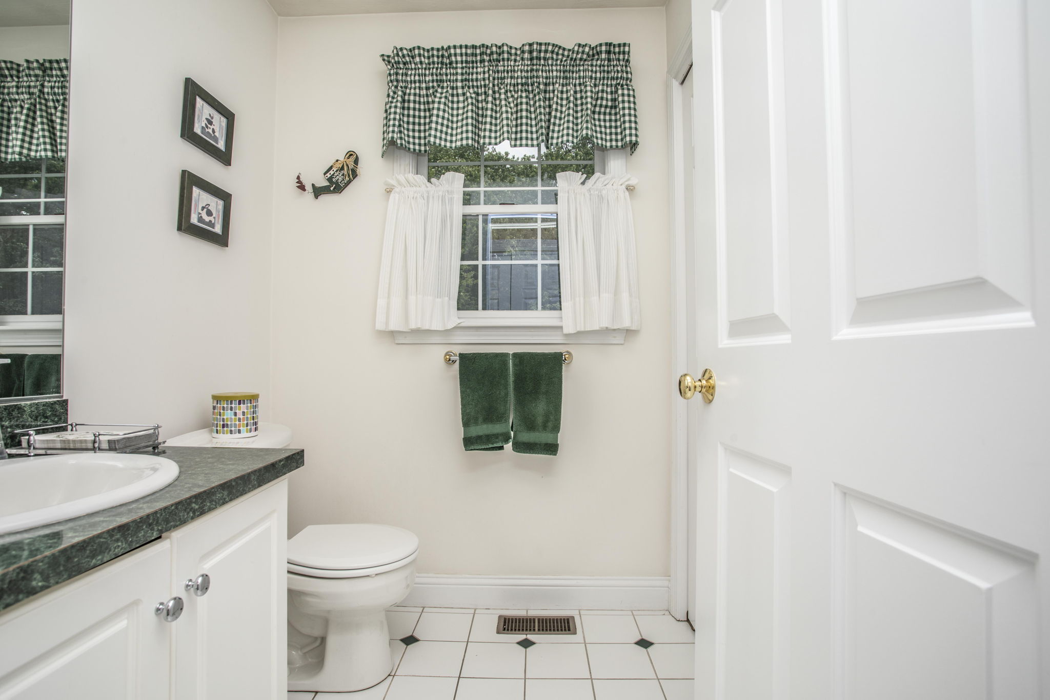  12 Beethoven Ave, Walpole, MA 02081, US Photo 10