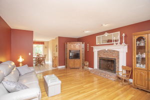  12 Beethoven Ave, Walpole, MA 02081, US Photo 6