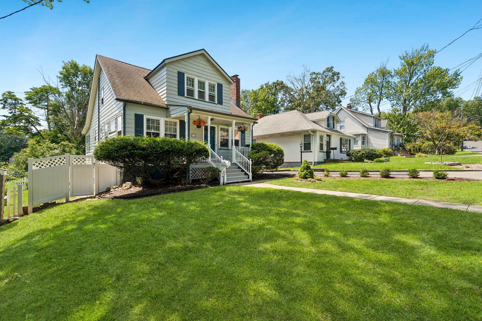 A7403555 .jpg