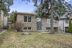 12 Blue Ridge Rd, Toronto ON