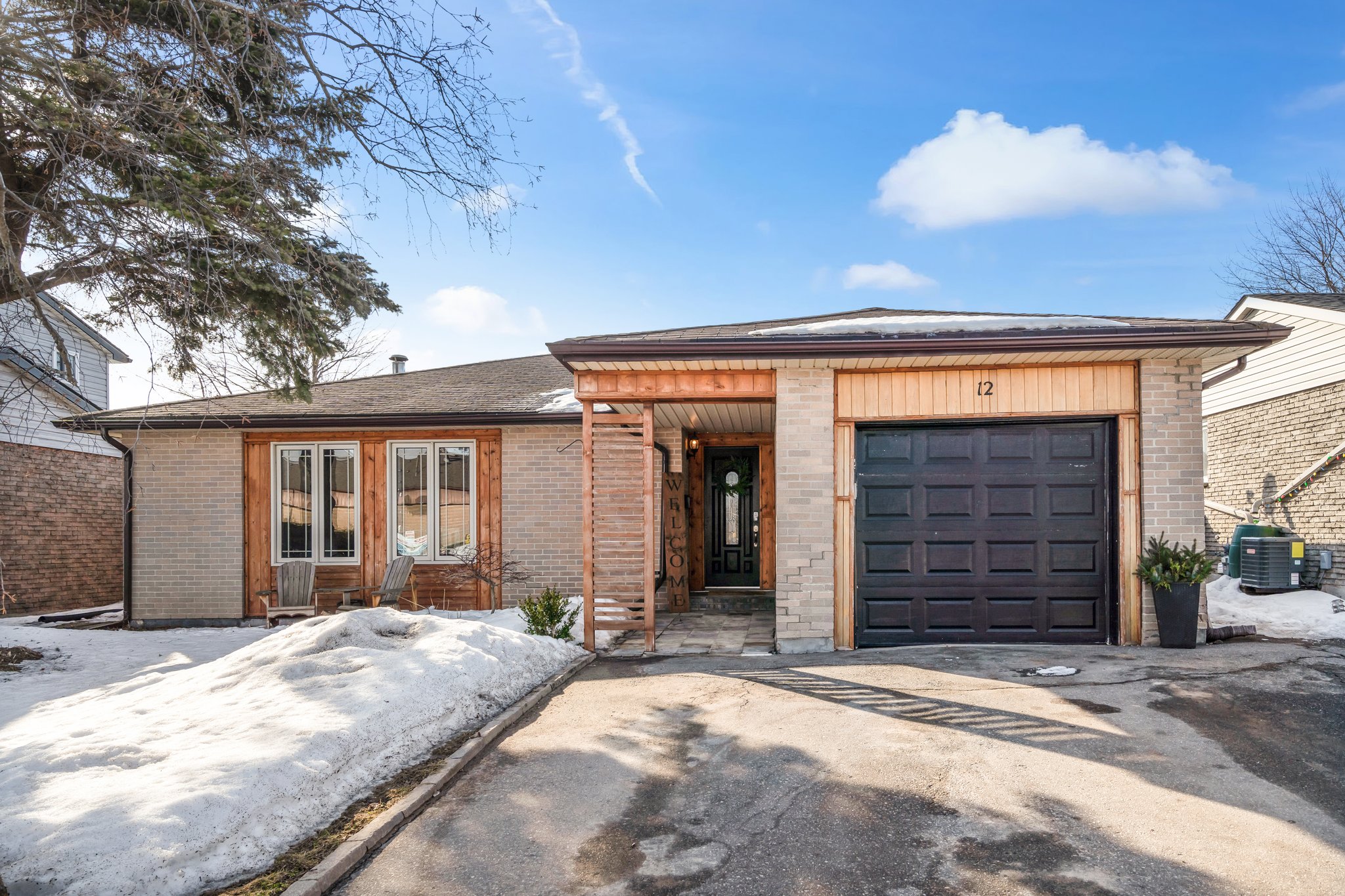 12 Brenda Blvd, Orangeville, ON L9W 3L6, CA