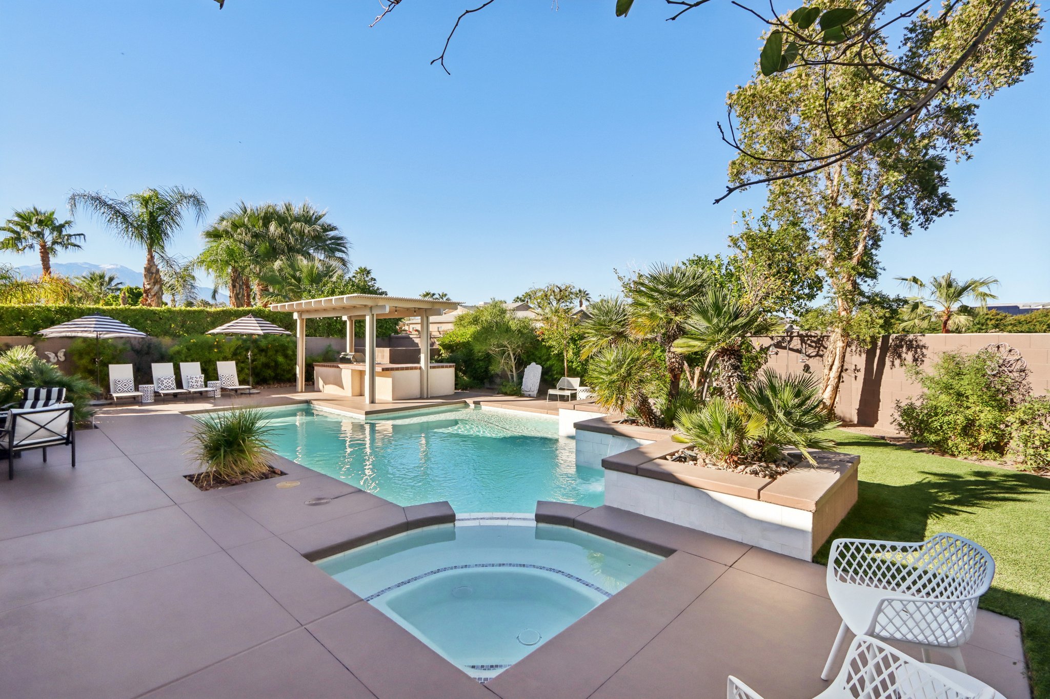 Calais Cir-S2611-061.jpg