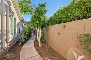 Calais Cir-S2611-069.jpg