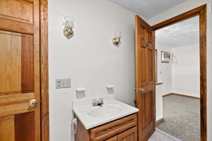  Photo 31