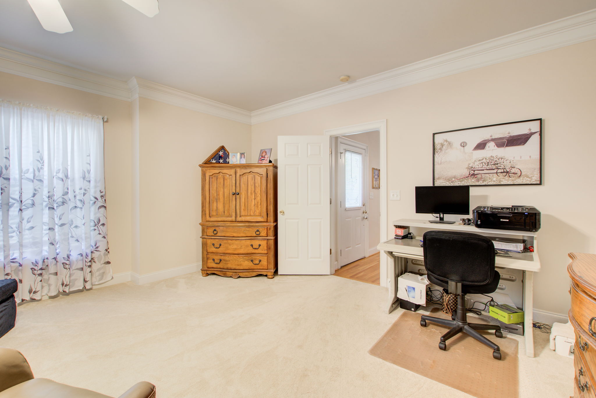 13 Main BR C w Foyer