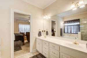 12 Main BR En Suite C Vanity Detail w BR View