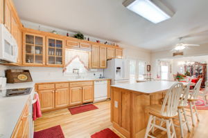 15 Kitchen B w BA + Dining