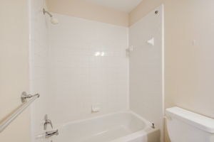 25 BR 2 En Suite A