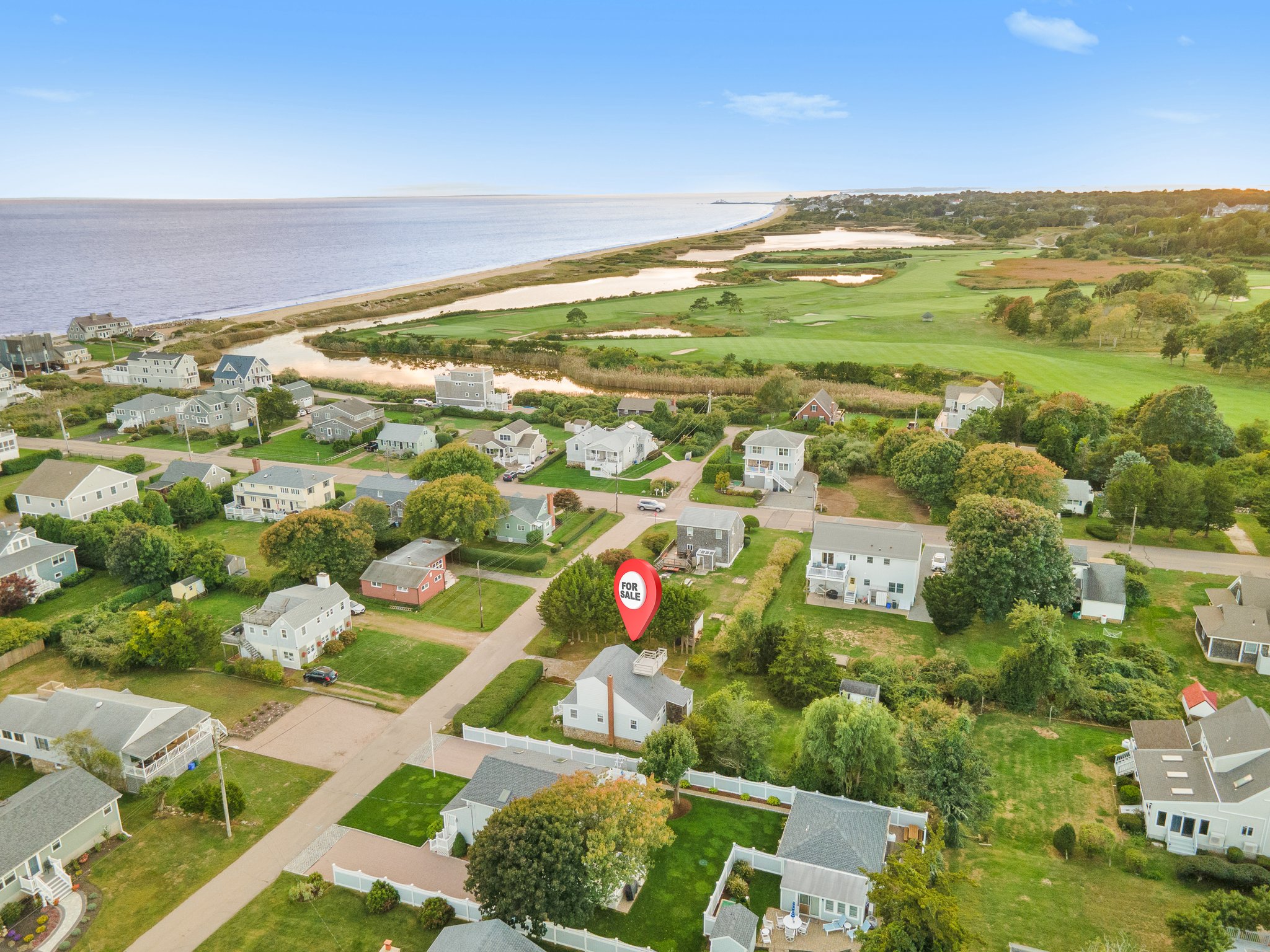 12 Elmwood Ave, Westerly, RI 02891, USA Photo 2