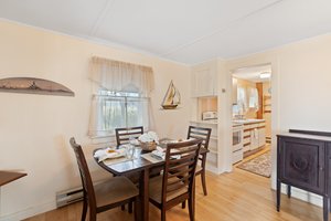 12 Elmwood Ave, Westerly, RI 02891, USA Photo 16