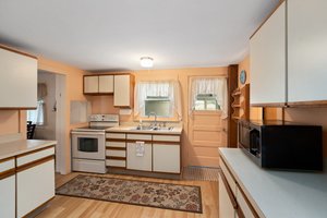 12 Elmwood Ave, Westerly, RI 02891, USA Photo 20