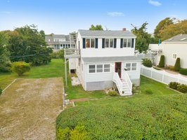 12 Elmwood Ave, Westerly, RI 02891, USA Photo 37