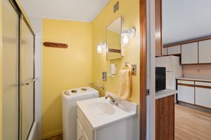 12 Elmwood Ave, Westerly, RI 02891, USA Photo 24