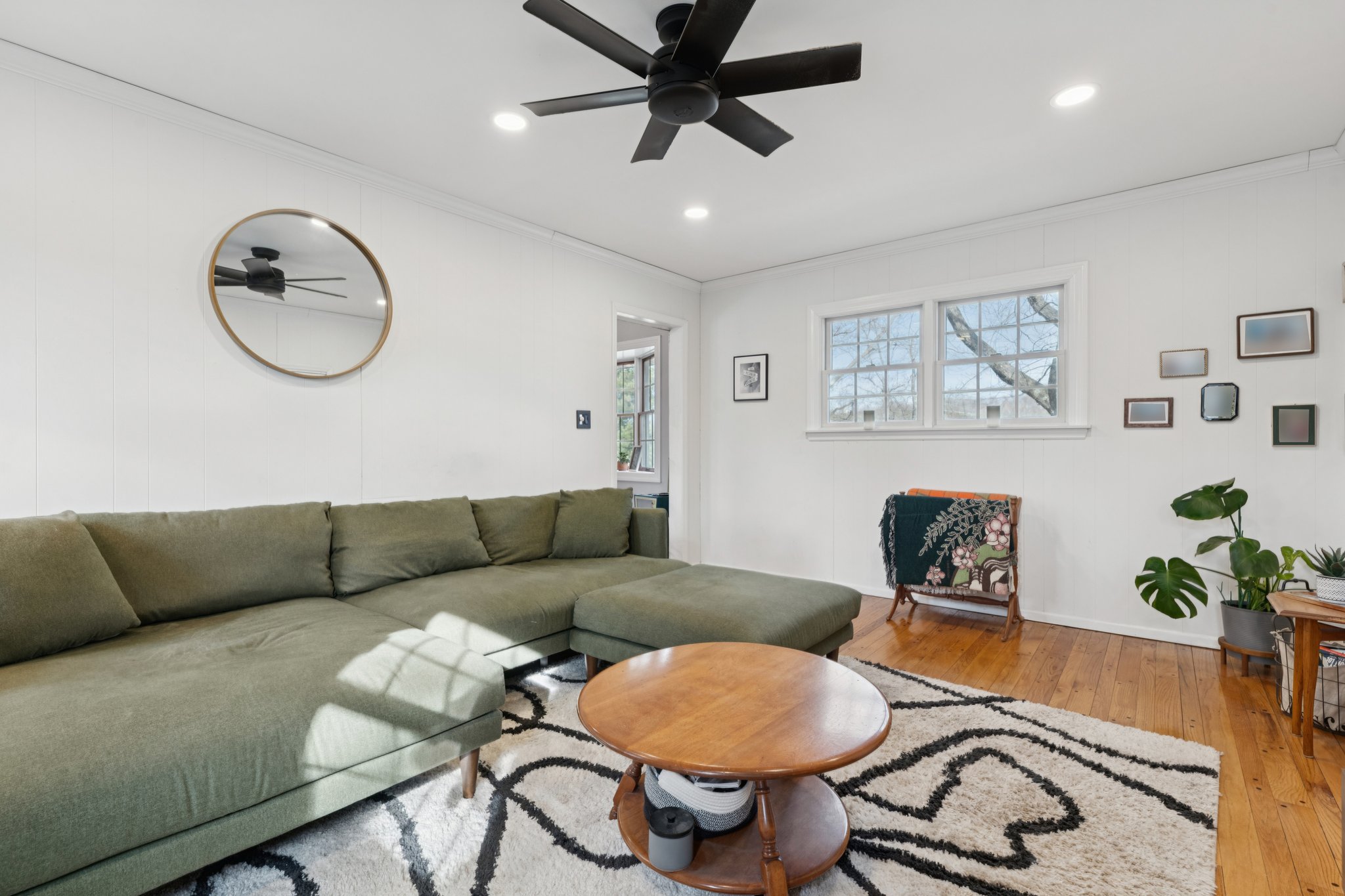 Gail Ct-S1112-010.jpg