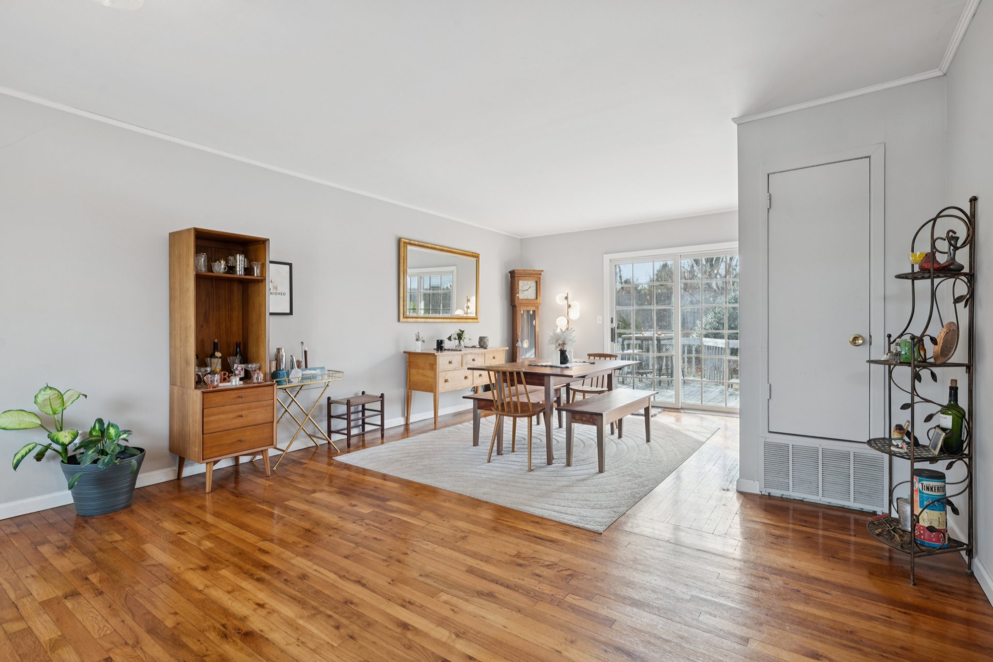 Gail Ct-S1112-015.jpg