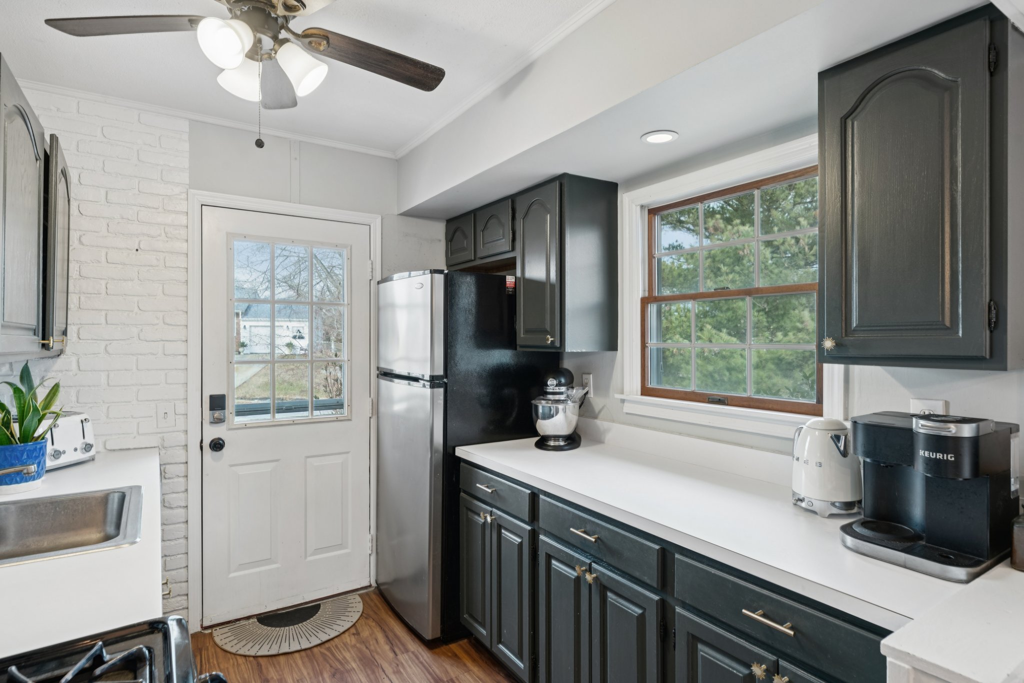 Gail Ct-S1112-022.jpg