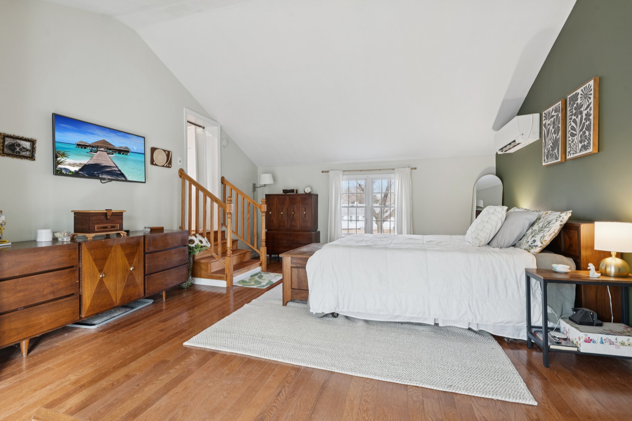 Gail Ct-S1112-025.jpg