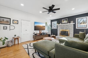 Gail Ct-S1112-007.jpg