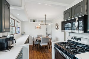 Gail Ct-S1112-020.jpg