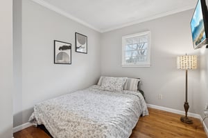 Gail Ct-S1112-030.jpg