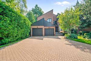 12 Gardenia Ct, Toronto ON