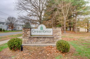 12 Greenbriar Dr, Farmington, CT 06032, USA Photo 28