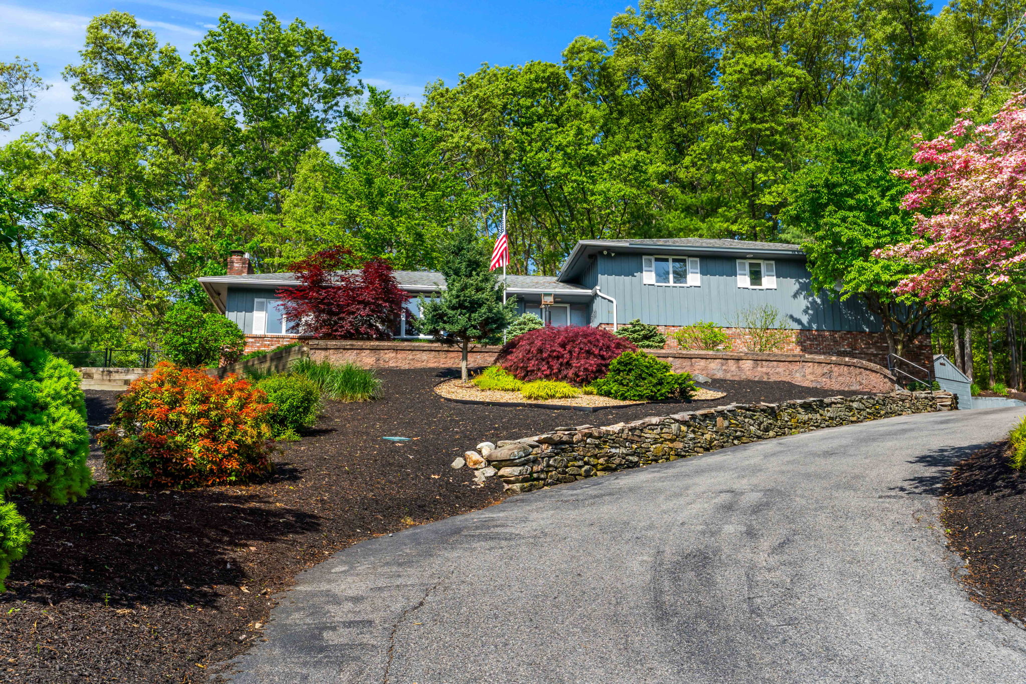 12 Howard Rd, Maynard, MA 01754, USA Photo 14