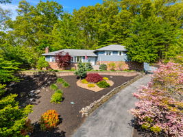 12 Howard Rd, Maynard, MA 01754, USA Photo 4